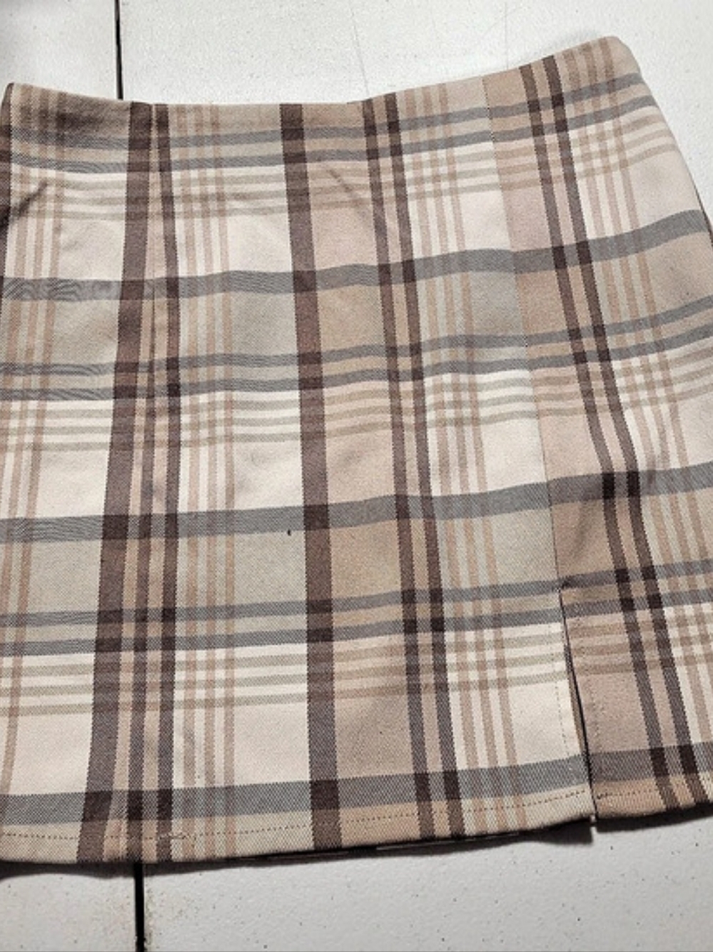 Forever 21 Plaid Mini Skirt in Brown & Beige Size Medium